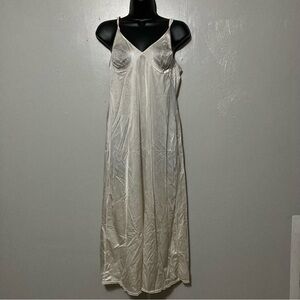 Vintage Vanity Fair Long Maxi Cream Slip